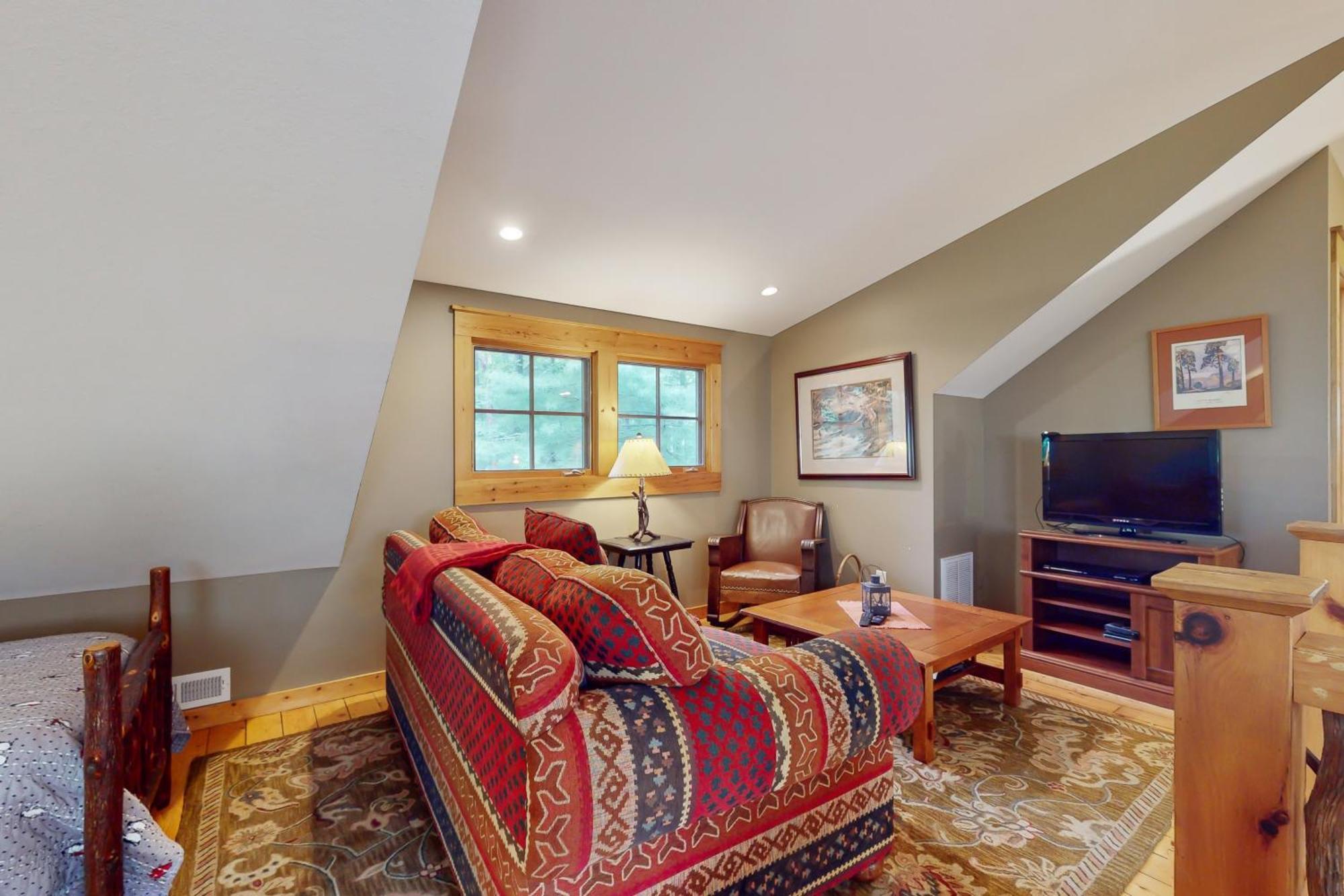 אשוויל Elkhorn Cabin & Eagles Wing Lodge מראה חיצוני תמונה